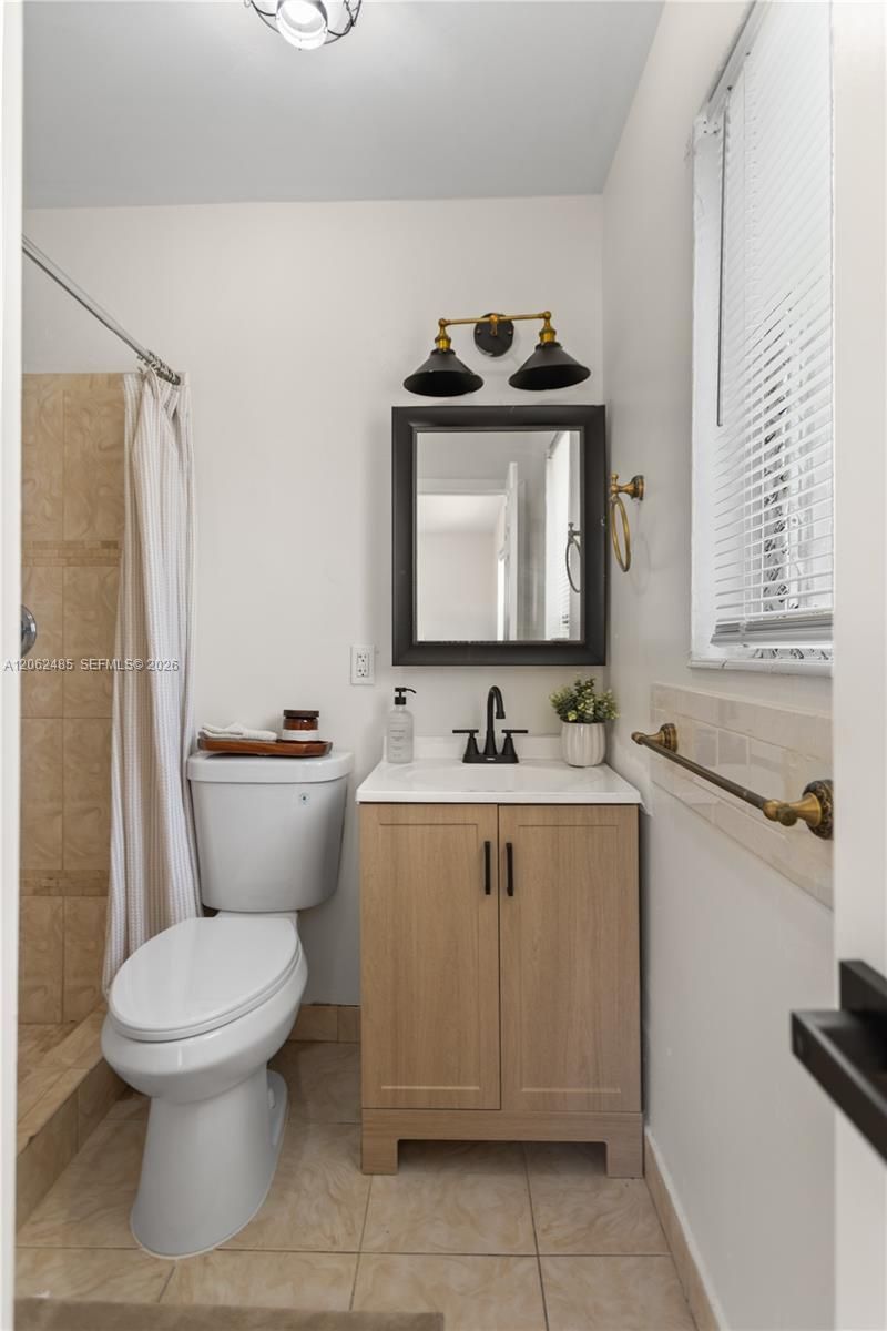 1000 NW 23rd Ter, Pompano Beach, FL 33069 Photo