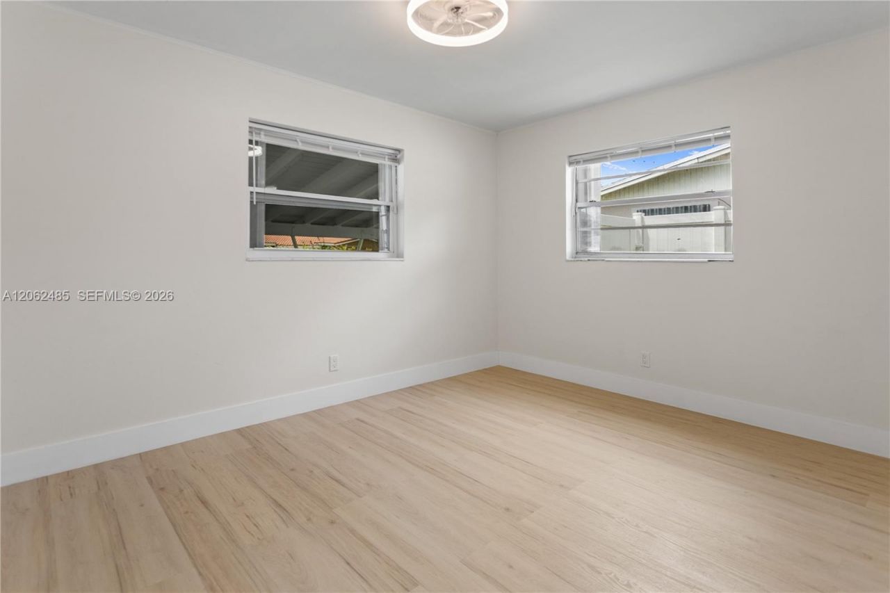 1000 NW 23rd Ter, Pompano Beach, FL 33069 Photo