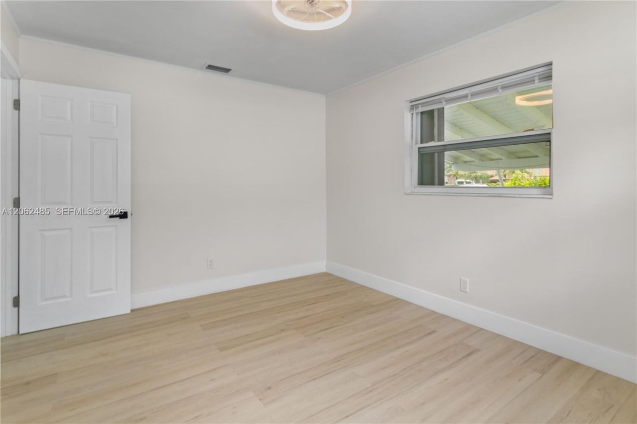 1000 NW 23rd Ter, Pompano Beach, FL 33069 Photo