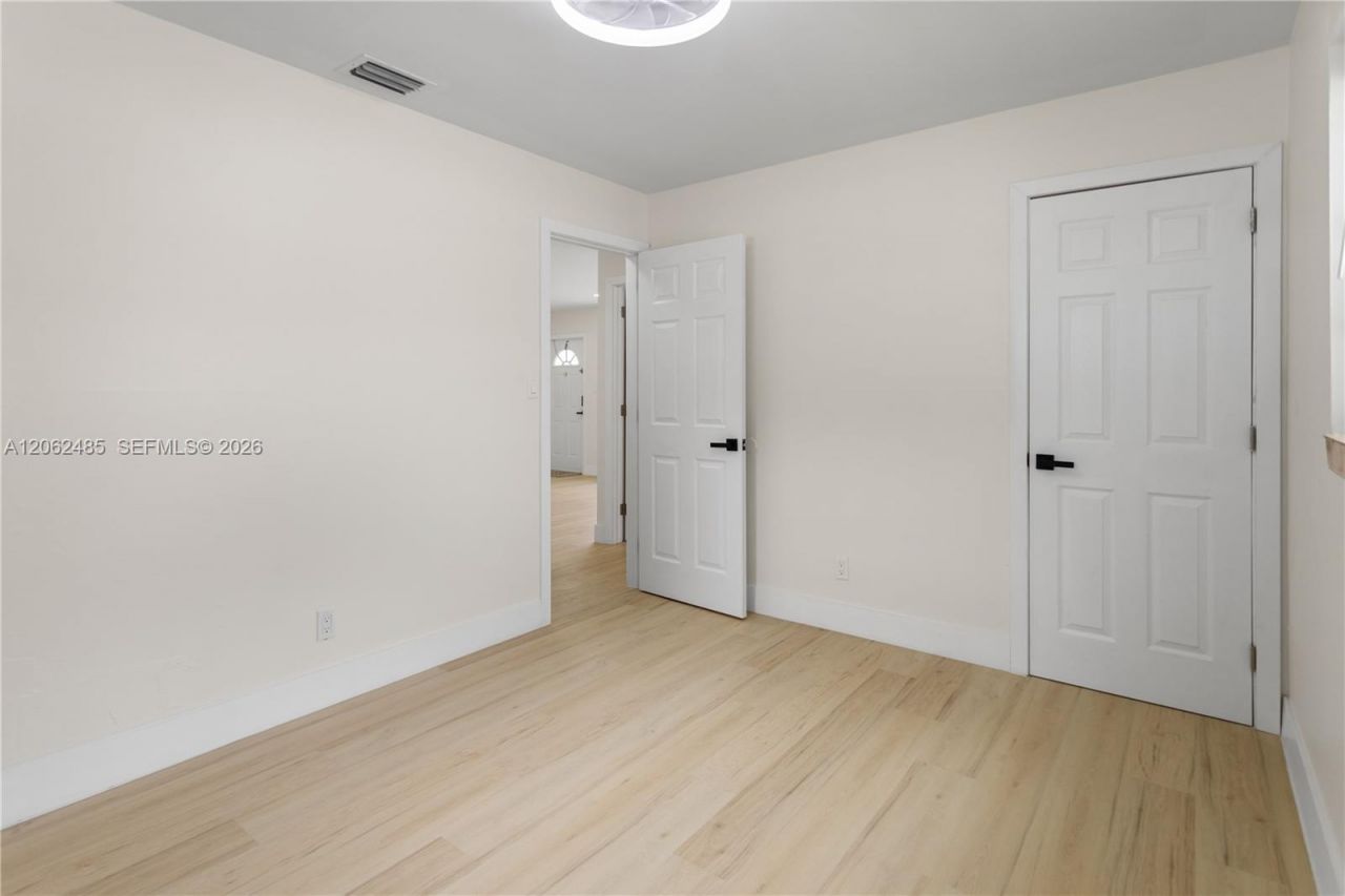 1000 NW 23rd Ter, Pompano Beach, FL 33069 Photo