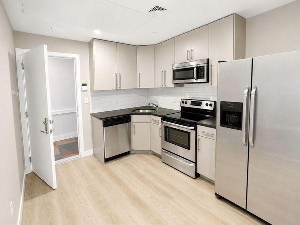 35 S. Huntington Ave, Unit 201, Boston, MA 02130