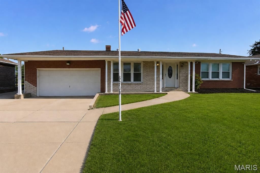 2708 Angela Drive, Granite City, IL 62040 Main Photo