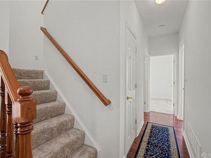 4694 Cobblestone Drive, Huber Heights, OH 45371 Photo 10