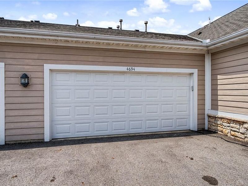4694 Cobblestone Drive, Huber Heights, OH 45371 Photo 4