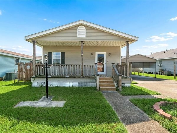 1114 LESAN Drive , Kenner, LA 70062