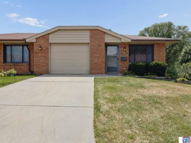 5527 Enterprise Drive, Lincoln, NE 68521