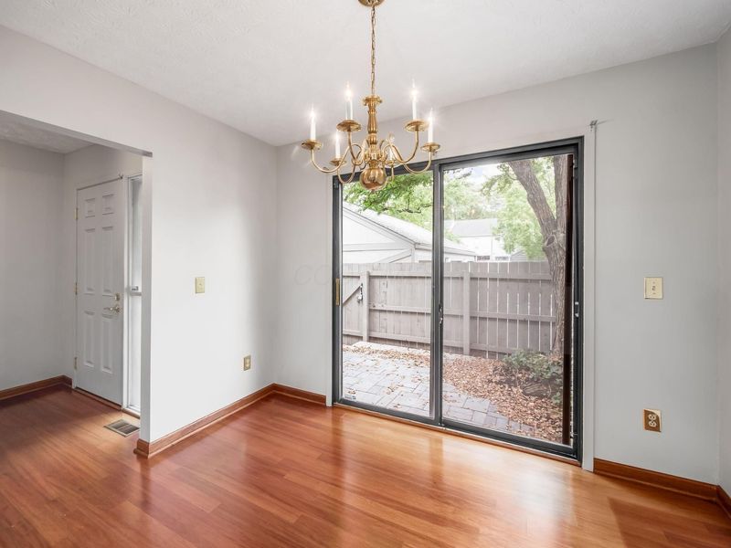 3132 Walden Ravines, Columbus, OH 43221 Photo 11