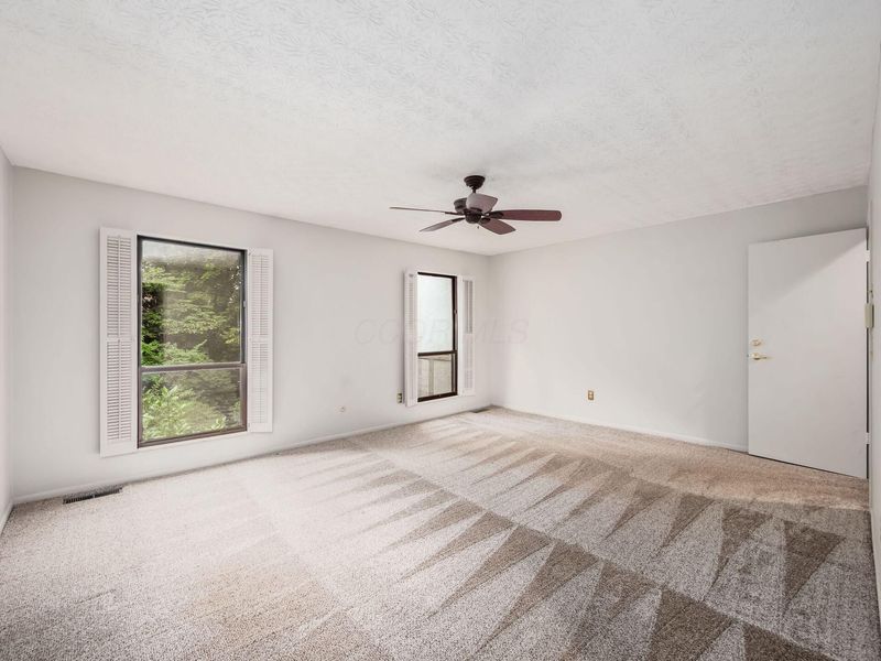 3132 Walden Ravines, Columbus, OH 43221 Photo 21