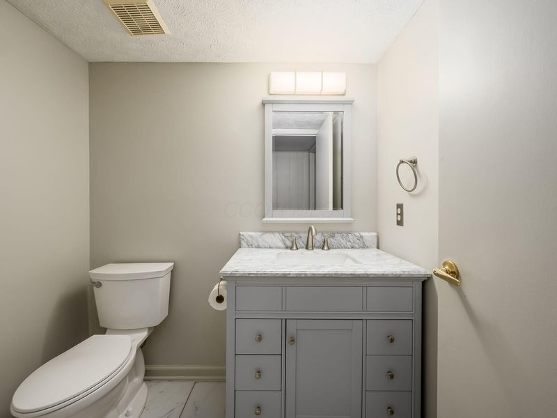 3132 Walden Ravines, Columbus, OH 43221 Photo 33