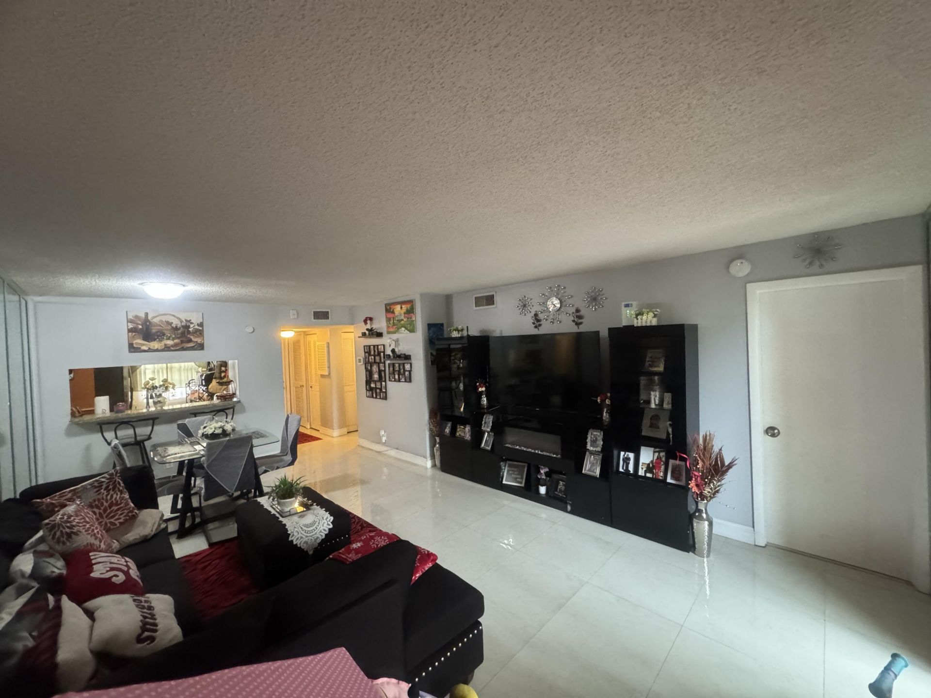 6575 W Oakland Park Boulevard, Unit 402, Lauderhill, FL 33313 Photo