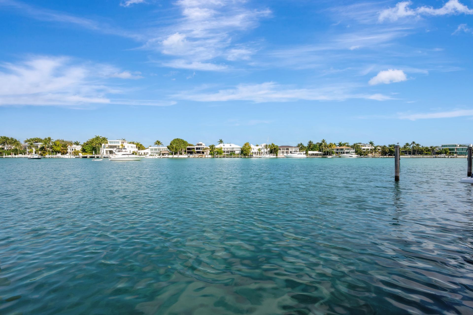 631 N Mashta Drive, Key Biscayne, FL 33149 Photo