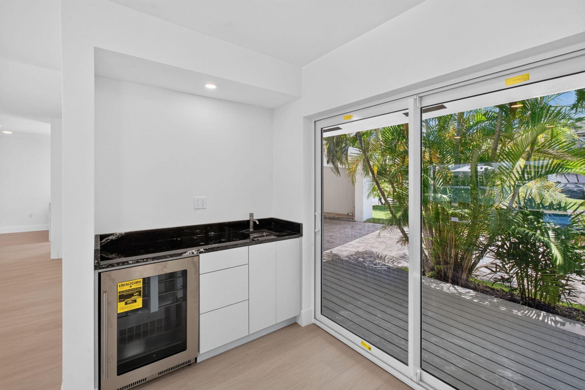 631 N Mashta Drive, Key Biscayne, FL 33149 Photo