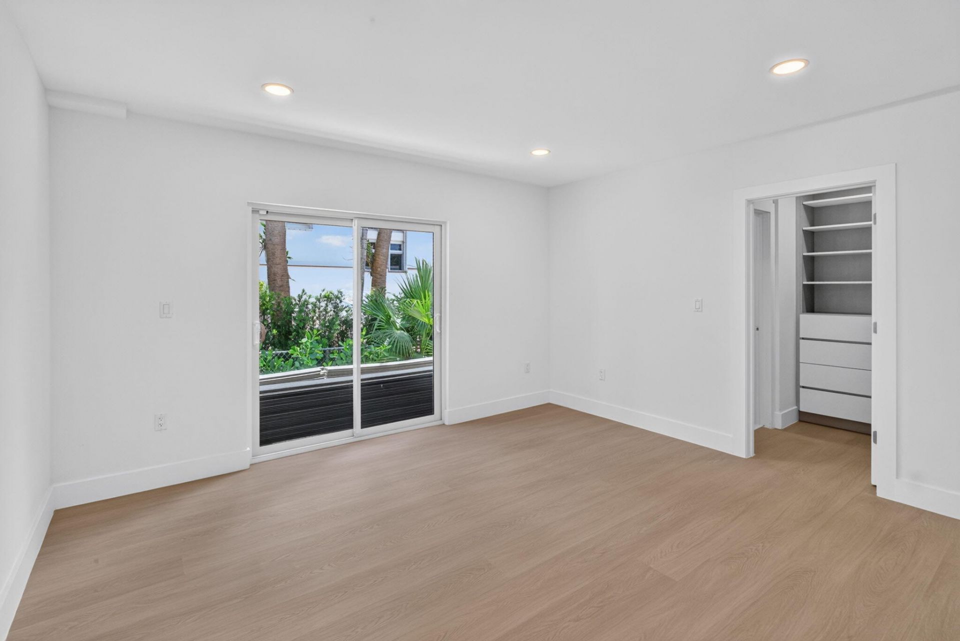 631 N Mashta Drive, Key Biscayne, FL 33149 Photo