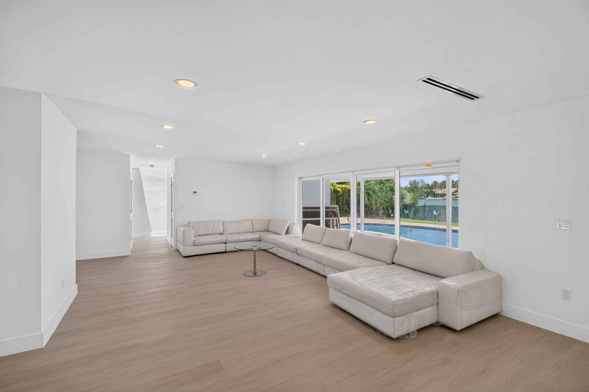 631 N Mashta Drive, Key Biscayne, FL 33149 Photo