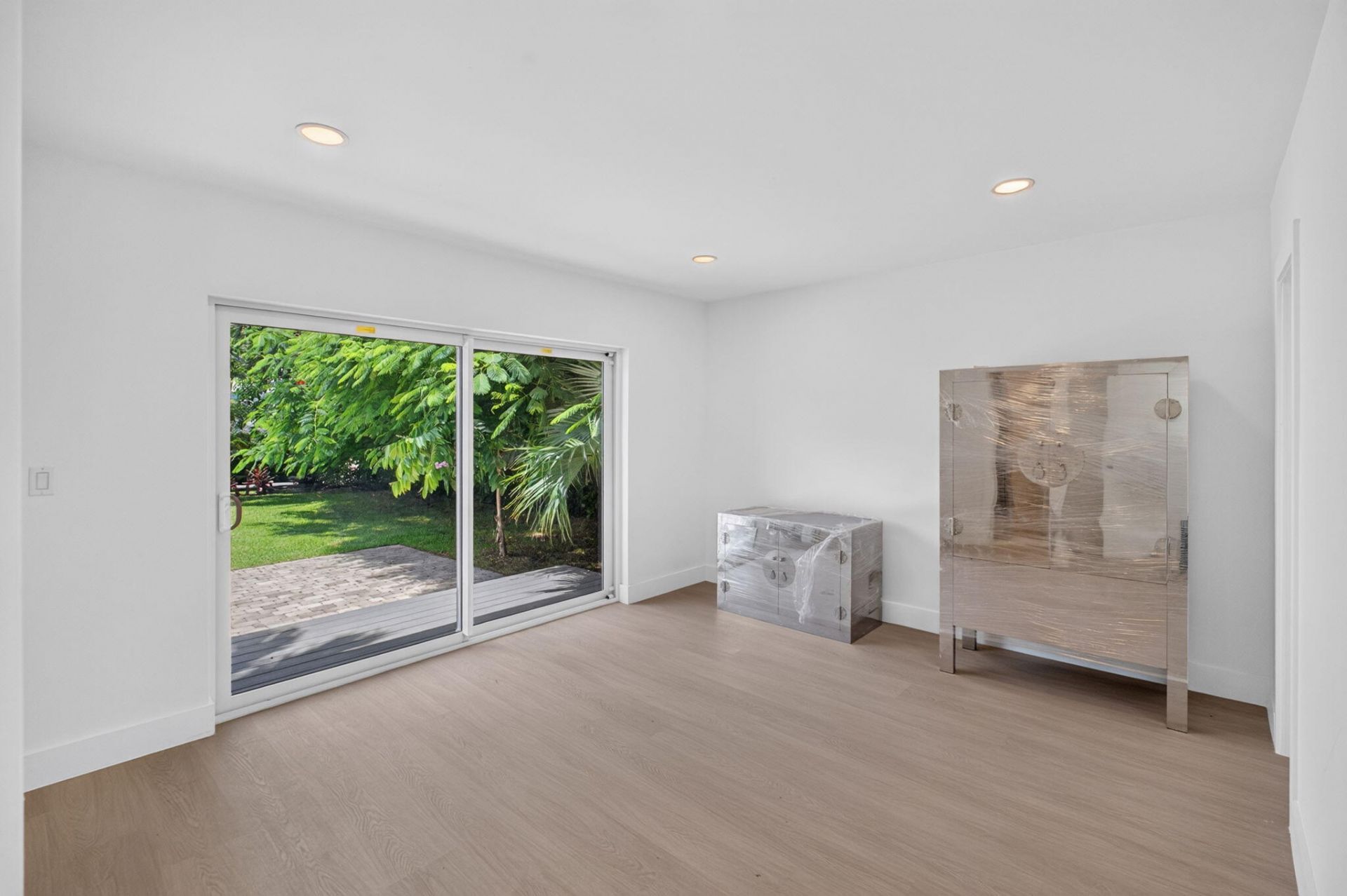 631 N Mashta Drive, Key Biscayne, FL 33149 Photo