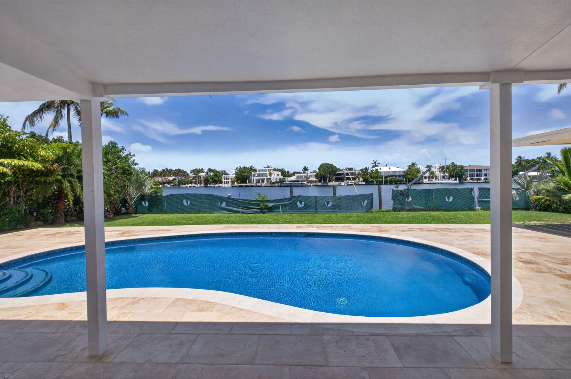 631 N Mashta Drive, Key Biscayne, FL 33149 Photo