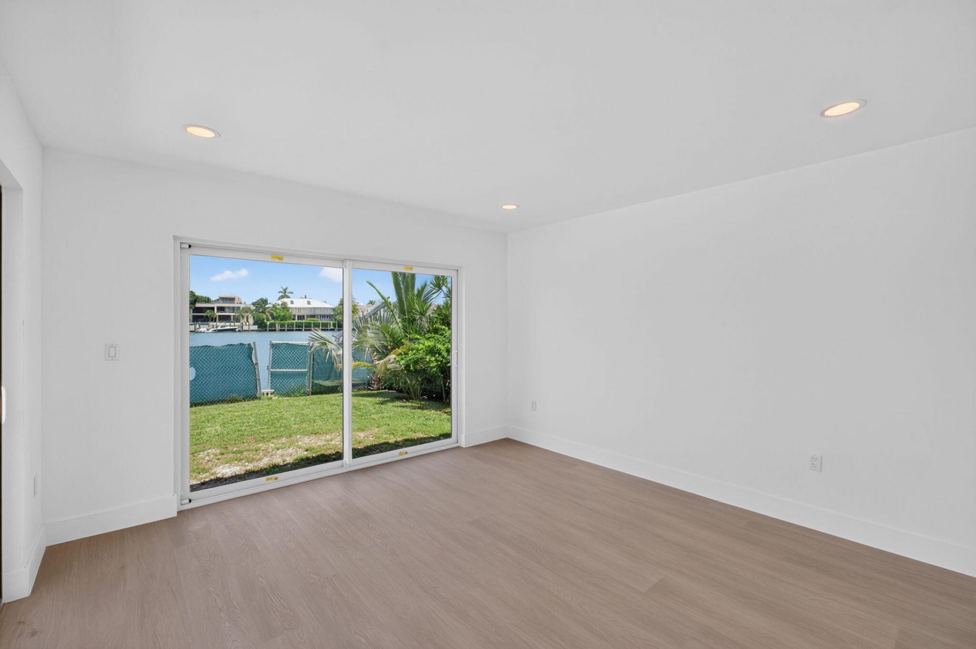 631 N Mashta Drive, Key Biscayne, FL 33149 Photo