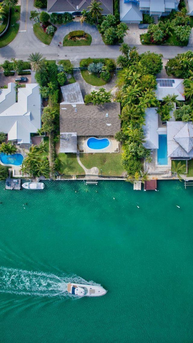631 N Mashta Drive, Key Biscayne, FL 33149 Photo