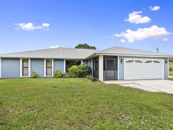 1001 SW Canary Terrace, Port St. Lucie, FL 34953