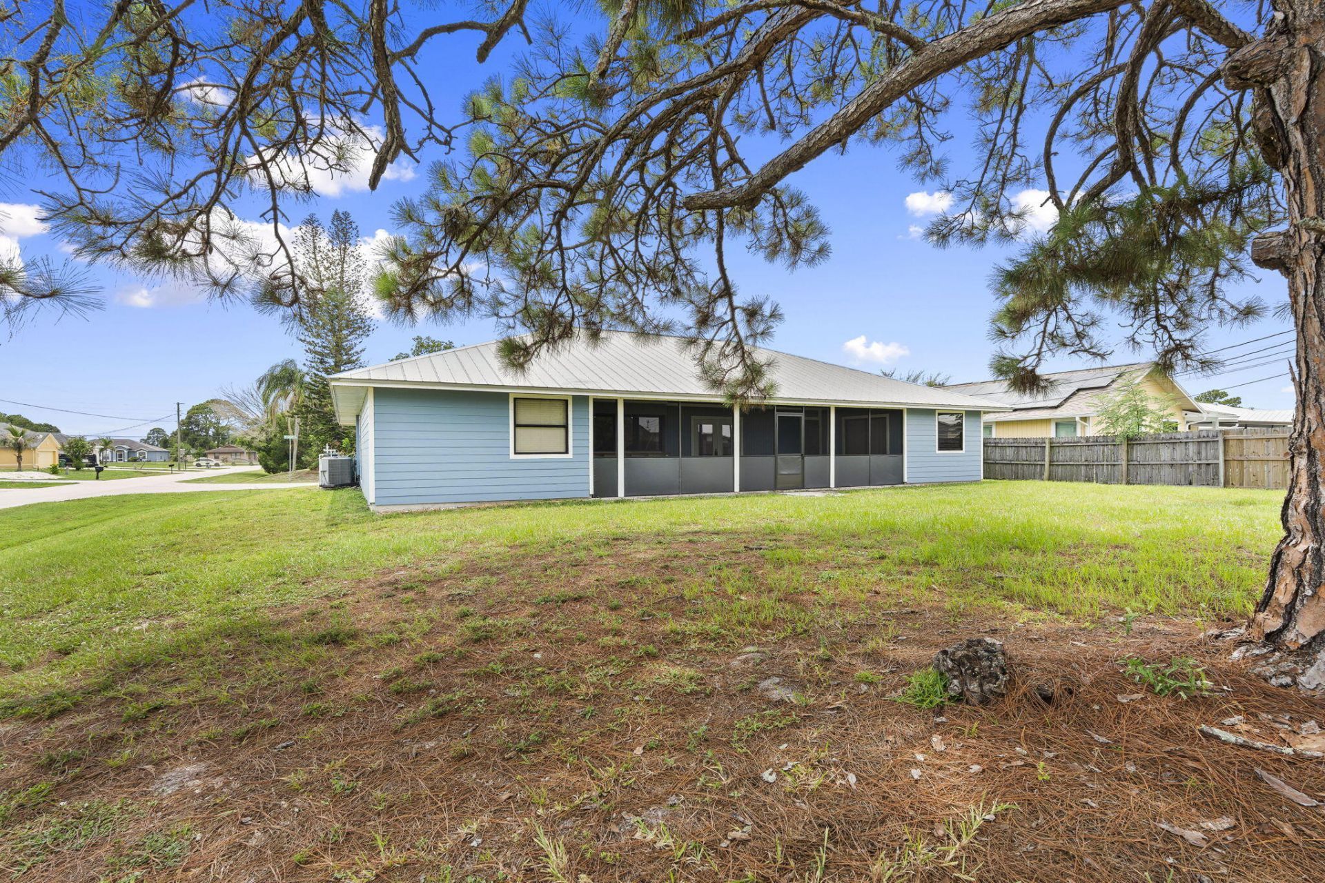 1001 SW Canary Terrace, Port Saint Lucie, FL 34953 Photo