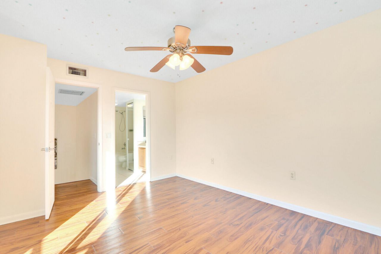 5633 SE Windsong Lane, Stuart, FL 34997 Photo