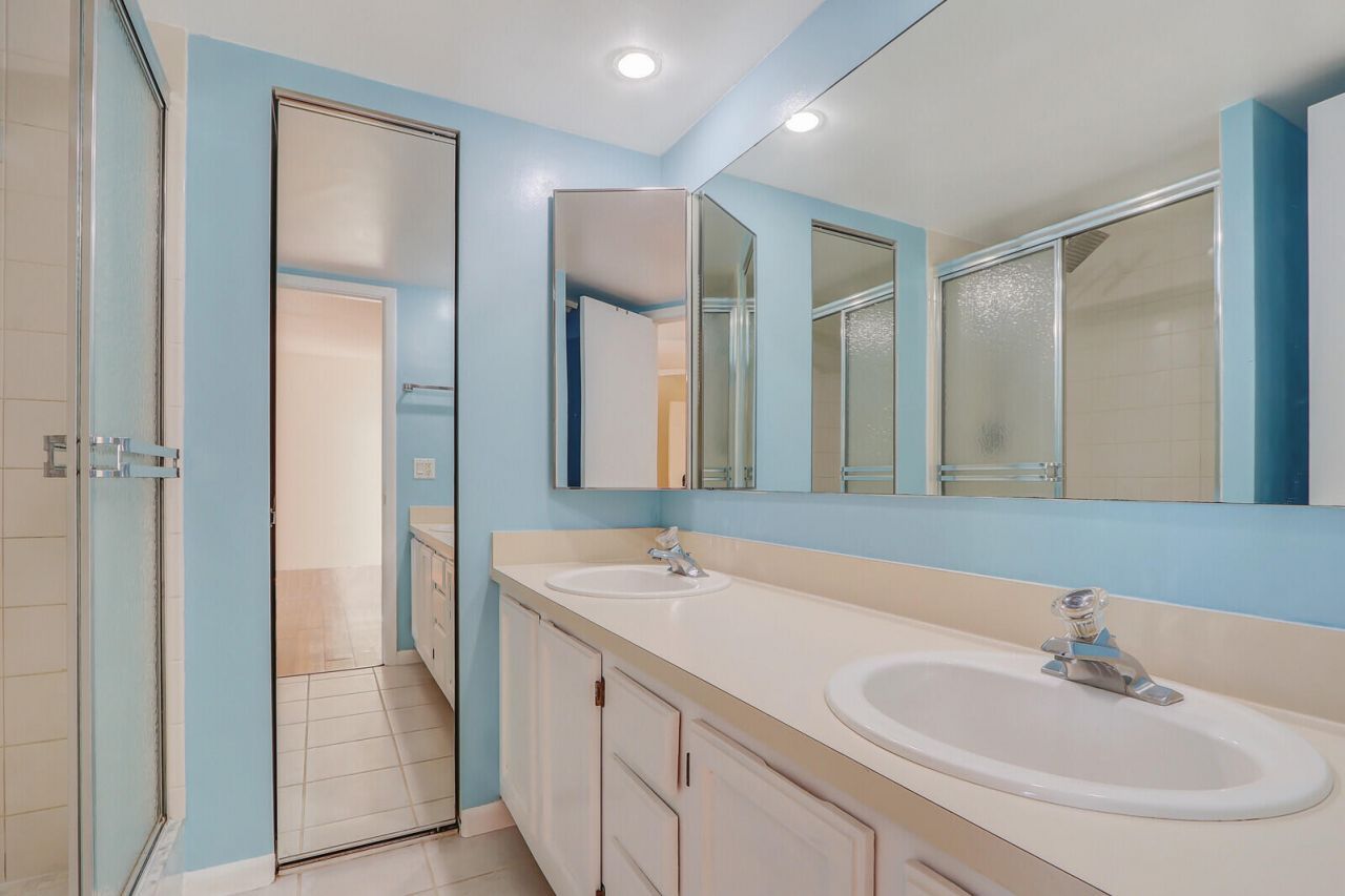 5633 SE Windsong Lane, Stuart, FL 34997 Photo