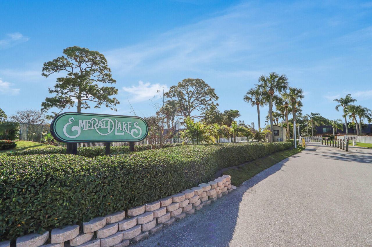 5633 SE Windsong Lane, Stuart, FL 34997 Photo