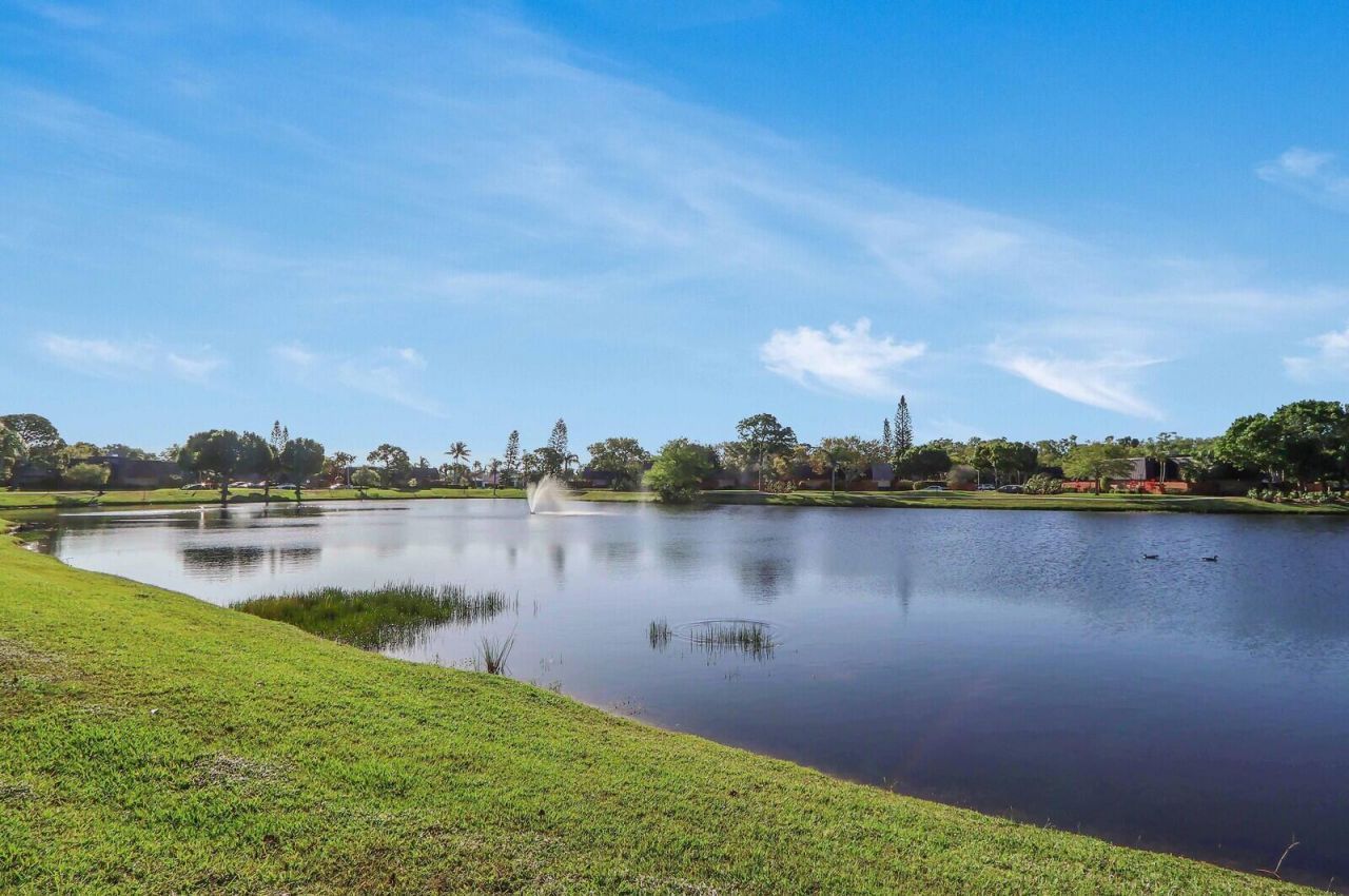 5633 SE Windsong Lane, Stuart, FL 34997 Photo