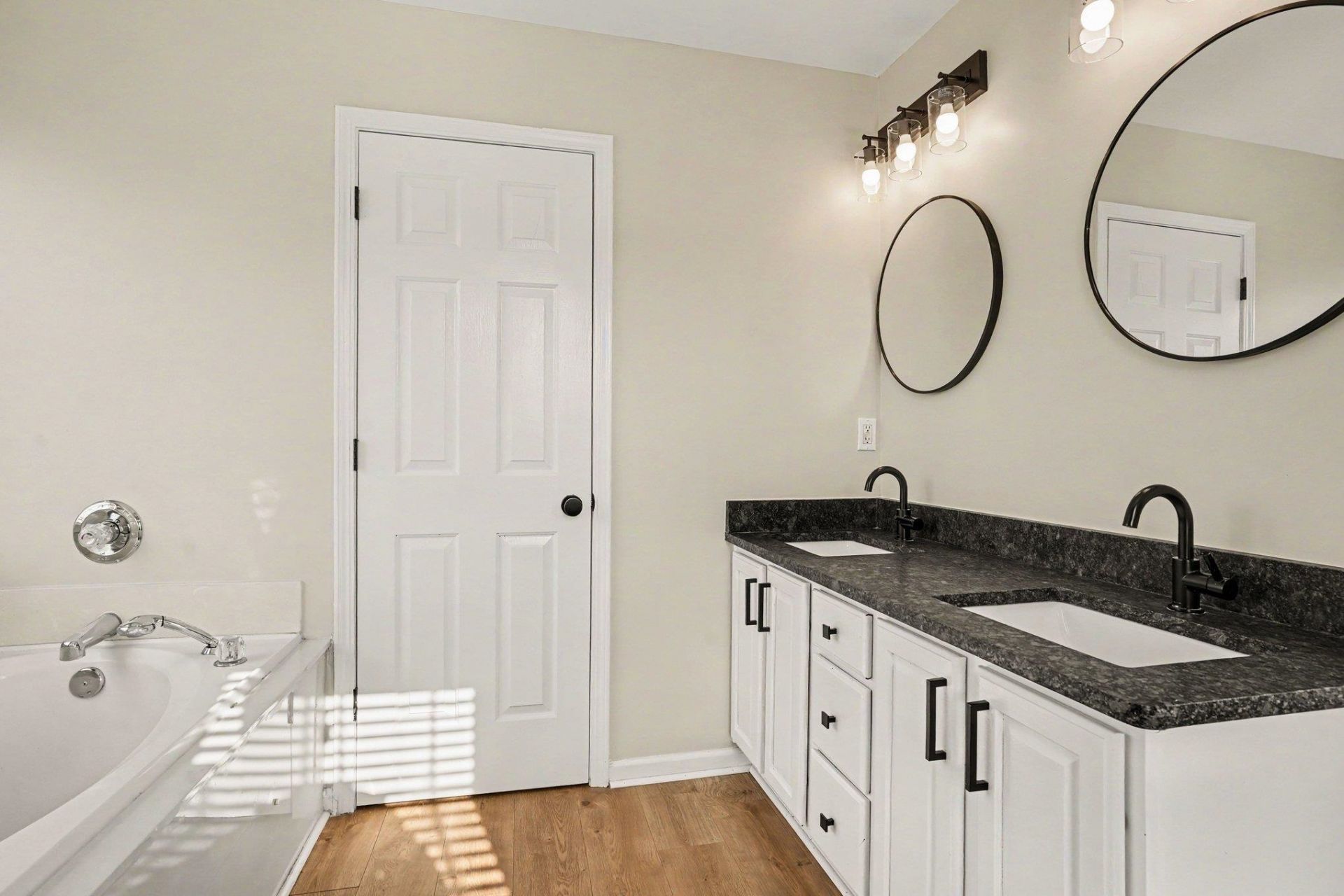 2237 Haystack Way Photo 24