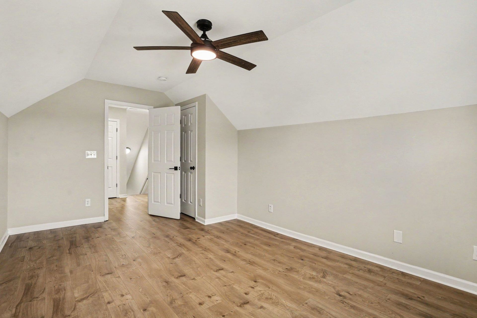 2237 Haystack Way Photo 29