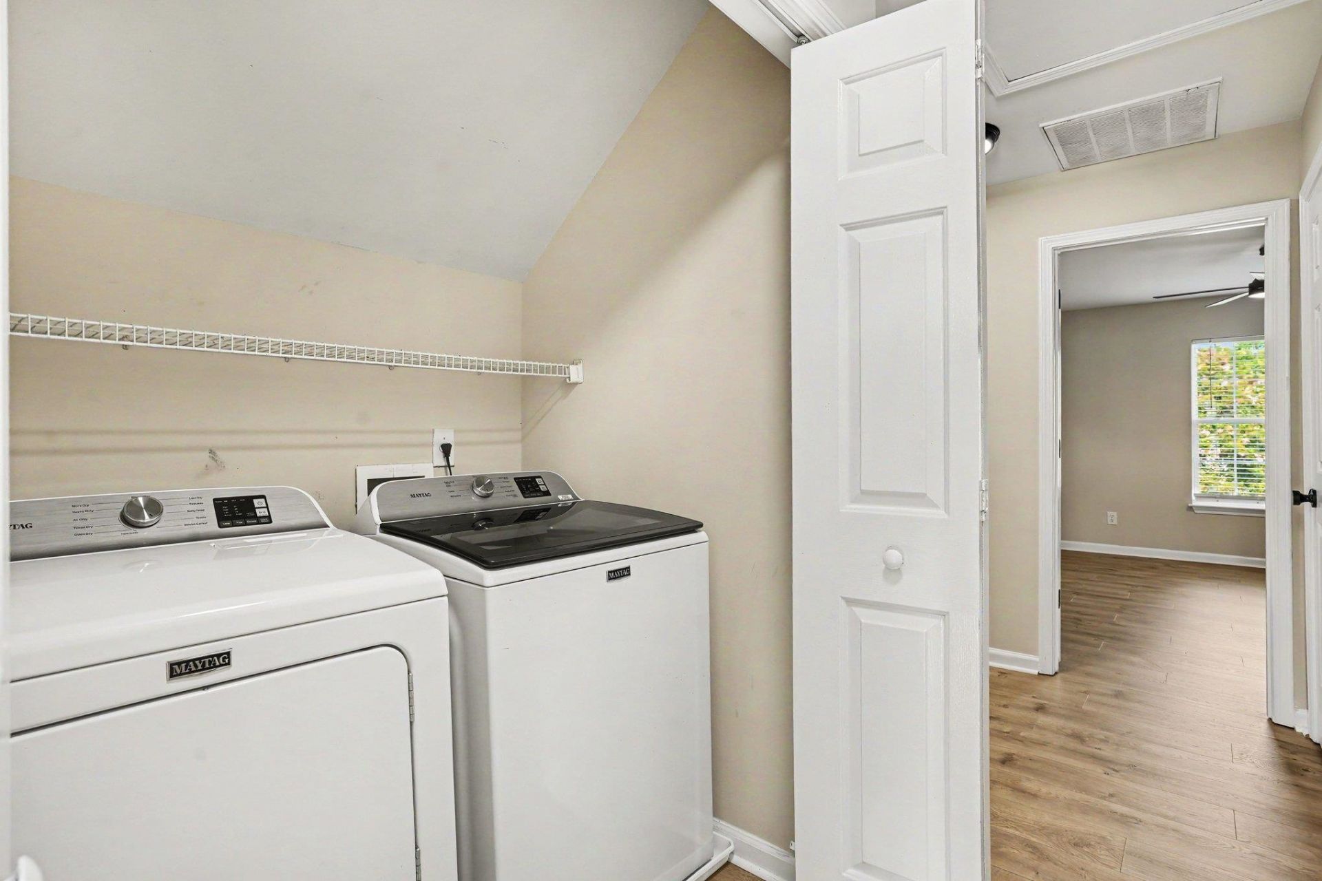 2237 Haystack Way Photo 32