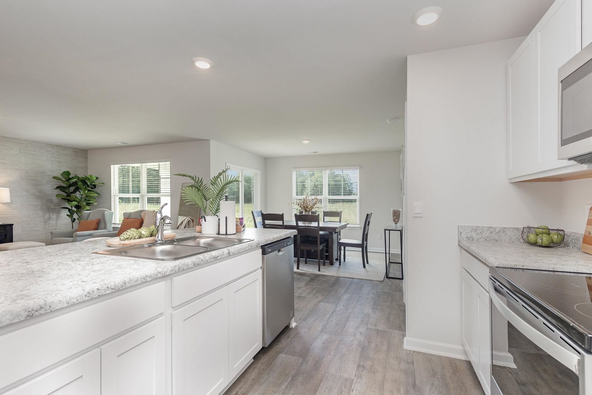 601 Songbird Ct. Photo 6