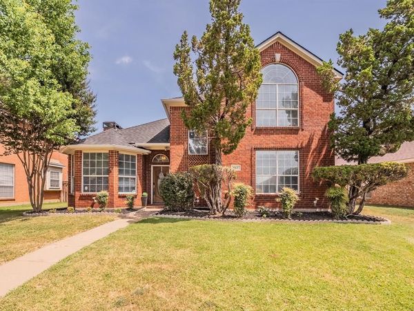 812 Chaparral Drive , Grand Prairie, TX 75052