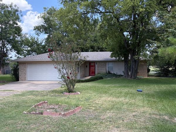 209 Morningside Drive, Mexia, TX 76667