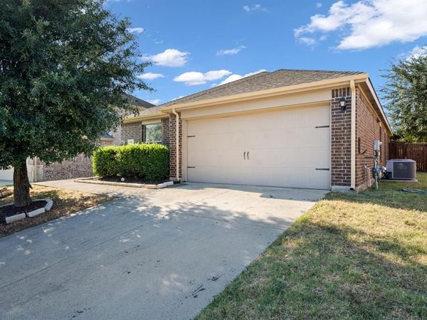 416 Andalusian Trail , Celina, TX 75009