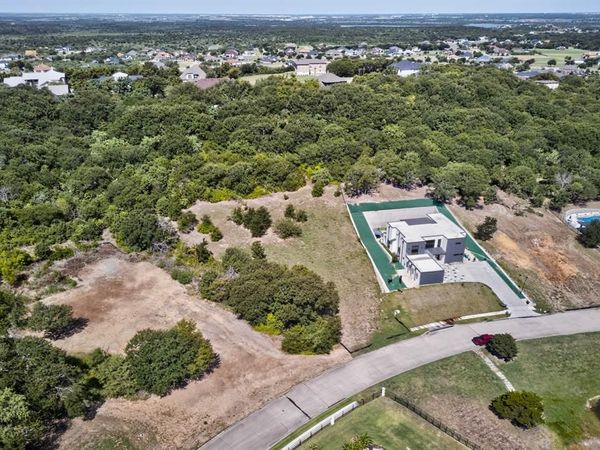 2438 Creekwood Drive , Cedar Hill, TX 75104