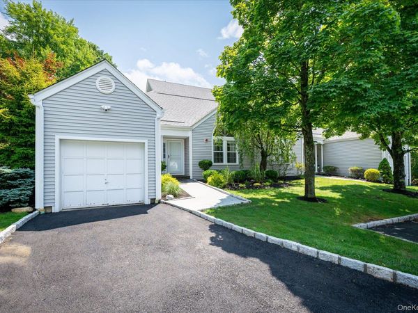 215 Sandpiper Court, Yorktown Heights, NY 10598