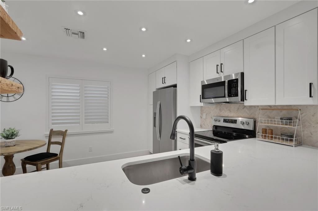 5250 Fox Hollow Dr , Unit 508, Naples, FL 34104 Photo