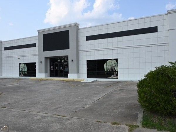 435 S Main Street, Swainsboro, GA 30401