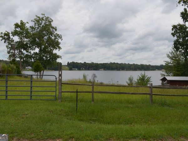 145 Lakeview Drive S, Ivey, GA 31031
