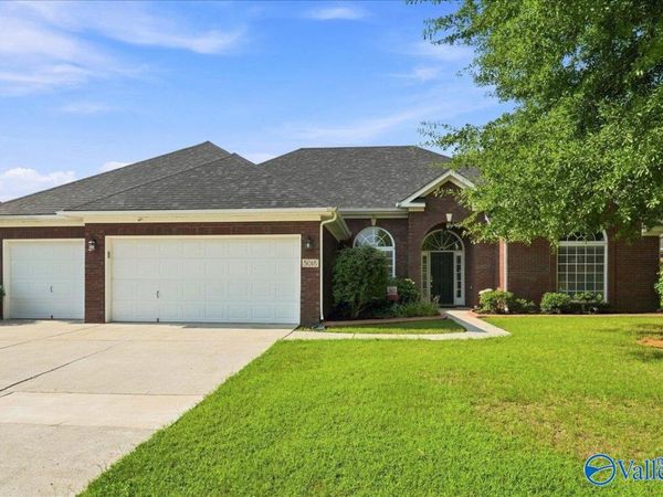 5018 Patriot Park Circle, Owens Cross Roads, AL 35763