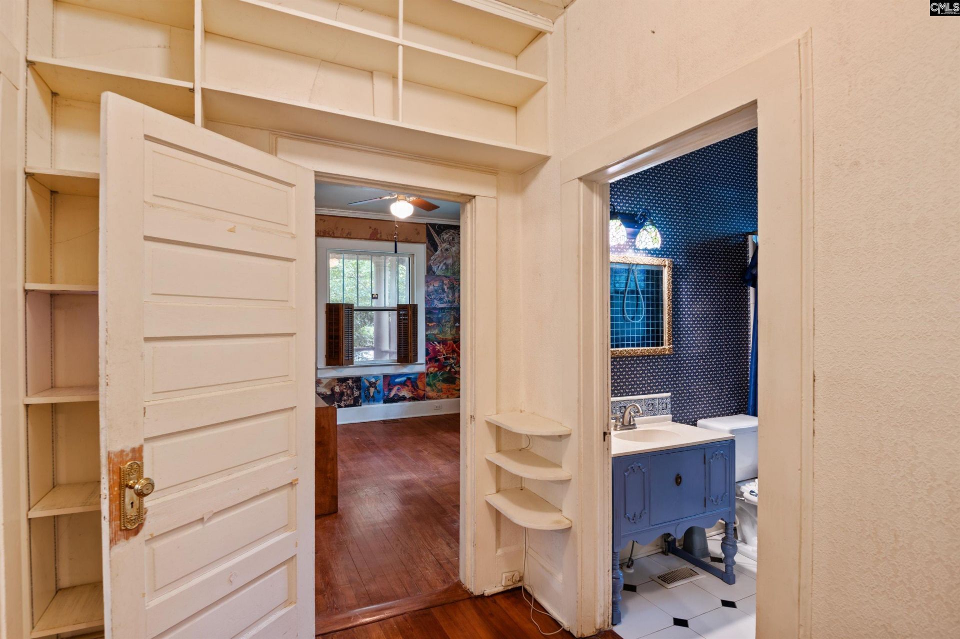 528 Queen Street  Photo 29