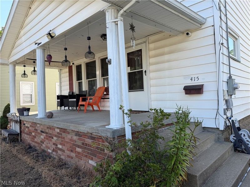 415 W 8th Street, Dover, OH 44622 Photo 3