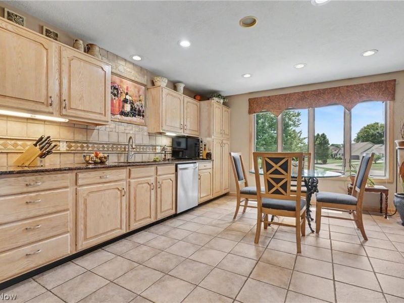 40 W Maple Drive, Seville, OH 44273 Photo 12
