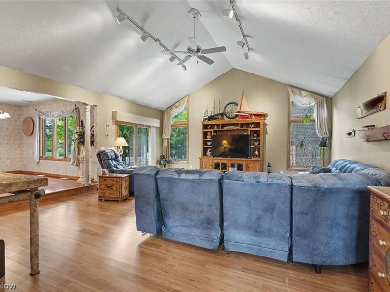 40 W Maple Drive, Seville, OH 44273 Photo 5