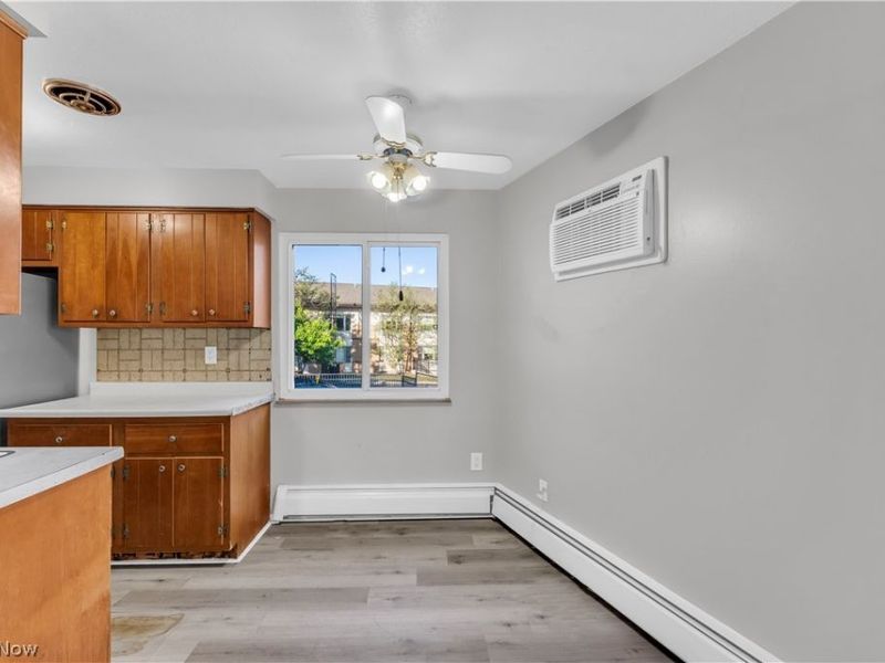 18809 Bella Drive, Unit 2/UP, Cleveland, OH 44119 Photo 10