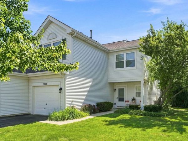17895 W Braewick Road, Gurnee, IL 60031