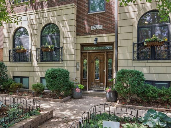 3216 N Ravenswood Avenue , Unit 1N, Chicago, IL 60657
