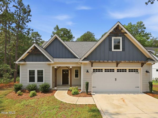 942 Greenbriar Drive, Vass, NC 28394
