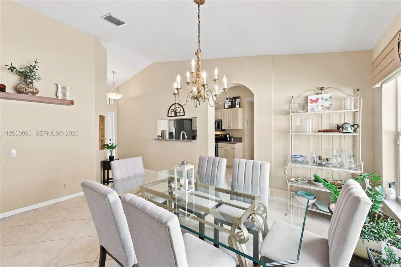 7215 Whitfield Ave, Boynton Beach, FL 33437 Photo